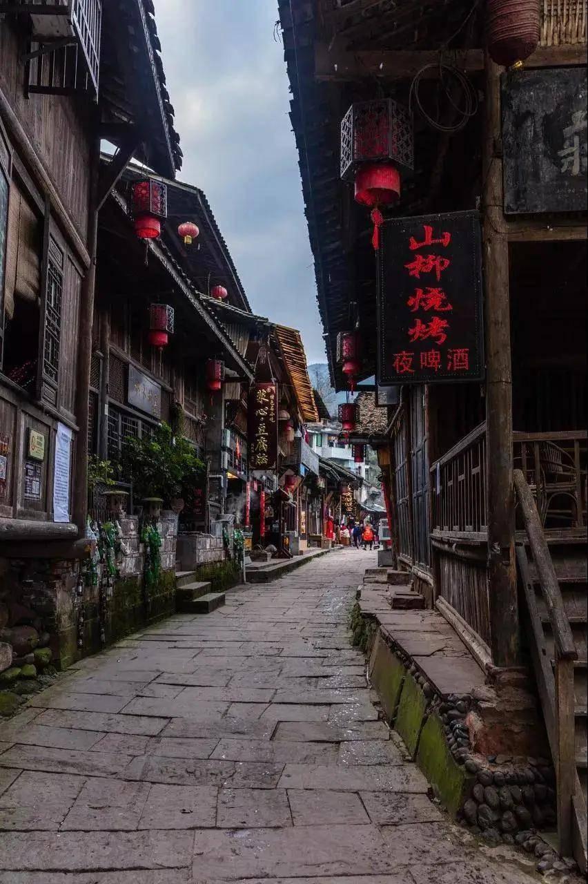 岩浆地牢